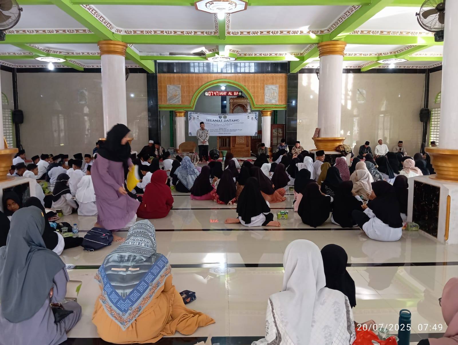 Didikan Subuh Gabungan se-Kecamatan Lunang di Masjid Jami Al-Barokah**  