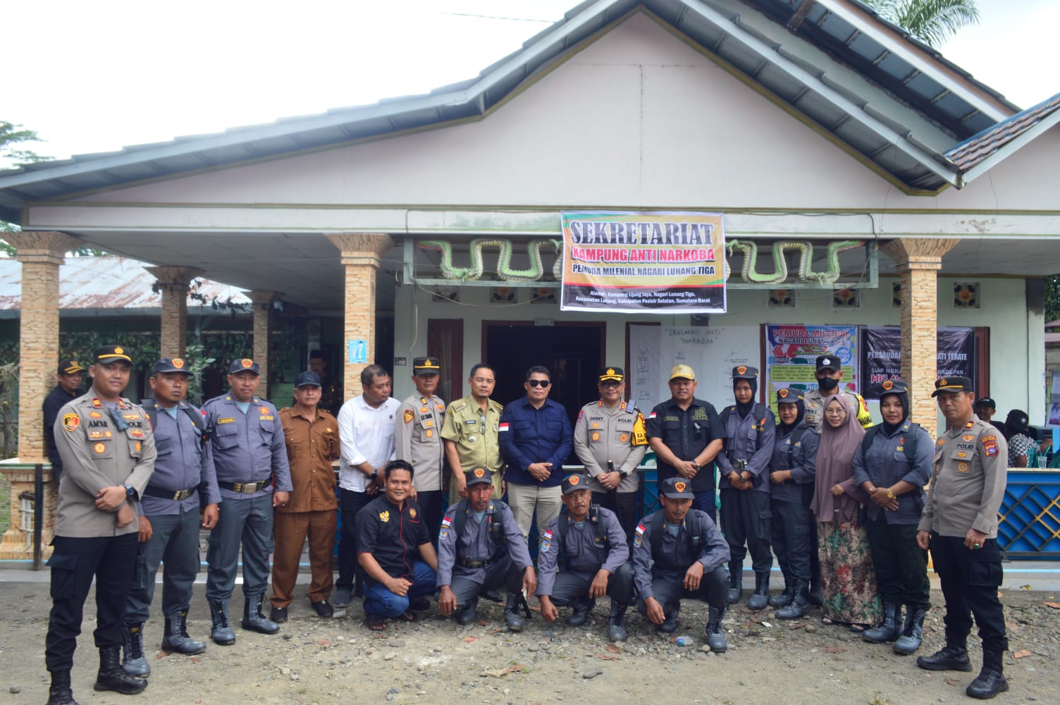 Kampung Ujung Jaya Deklarasikan Kampung Anti Narkoba, Kapolres Pesisir Selatan Apresiasi Inisiatif M