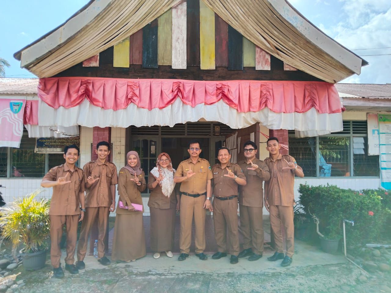 Pembinaan dan Apresiasi Perpustakaan Nagari oleh Dinas Perpustakaan di Kecamatan Lunang**   *Lunang,